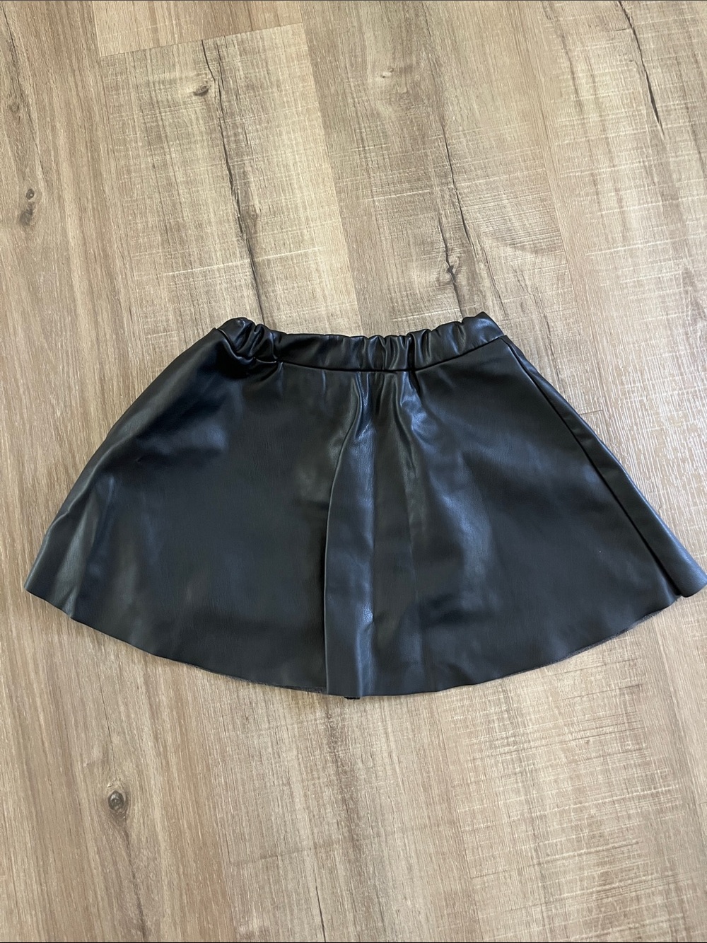 Girls H&M black faux leather skirt